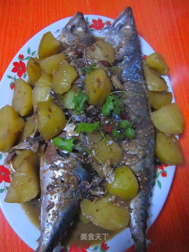 鲅鱼炖土豆的做法