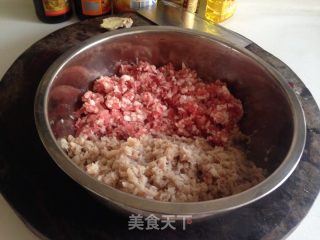 鲅鱼猪肉韭菜饺子的做法步骤：5