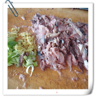 猪肉鲅鱼水饺的做法步骤：4