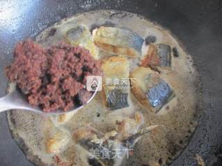 红烧鲅鱼的做法步骤：6