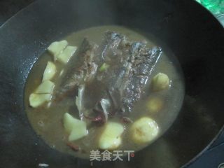 红烧鲅鱼土豆块的做法步骤：15