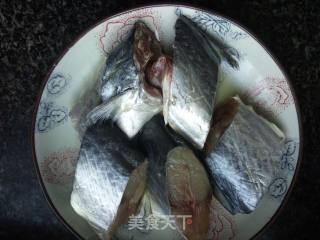 酱鲅鱼炖豆腐的做法步骤：1