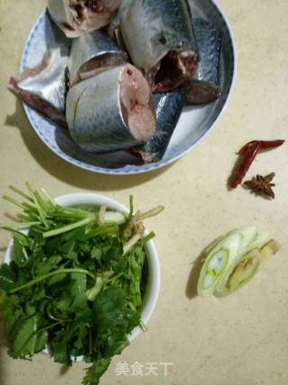 【东北】秘制罐头鱼~鲅鱼的做法步骤：1