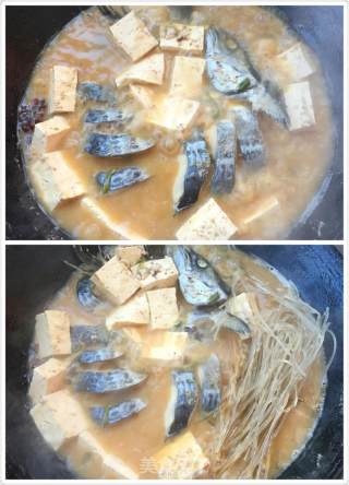 鲅鱼炖豆腐粉条的做法步骤：9