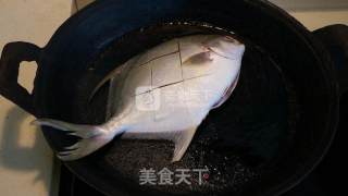 红烧鲳鱼的做法步骤：5