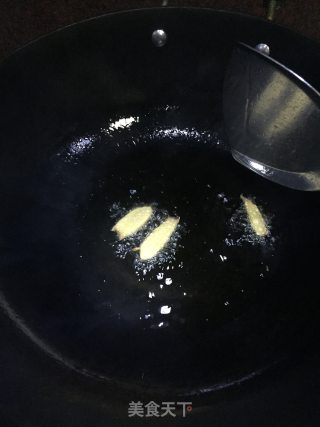 鲜香鲳鱼汤的做法步骤：1