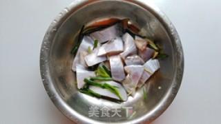 豆腐炖鲳鱼的做法步骤：3