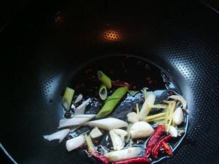 【川菜】--干烧鲳鱼的做法步骤：7