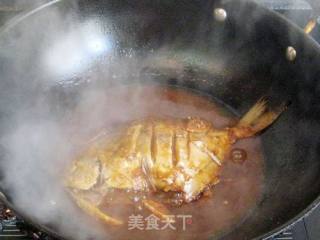 洋葱片红烧鲳鱼的做法步骤：6