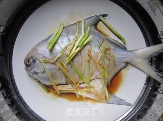 清蒸鲳鱼的做法步骤：5