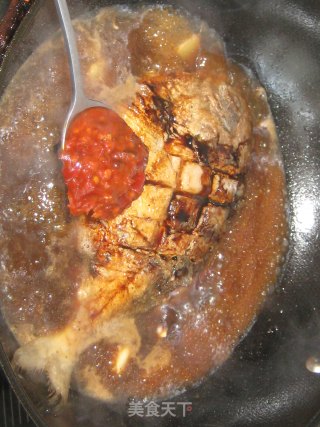 豆瓣酱烧鲳鱼的做法步骤：5