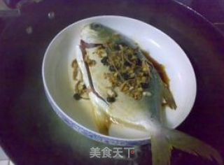 陈皮鼓汁蒸鲳鱼的做法步骤：5