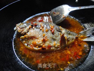 红烧鲳鱼的做法步骤：6