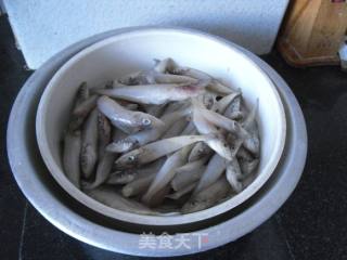 【东北】香酥沙丁鱼的做法步骤：1