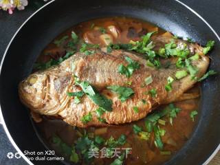 平底锅炖大黄花鱼的做法步骤：7