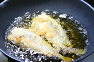 酥炸黄花鱼的做法步骤：8