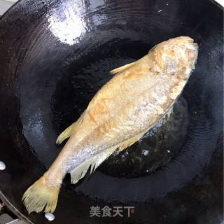 豉香黄花鱼的做法步骤：2