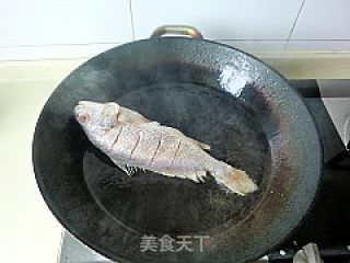 【鲁菜】---煎熬黄花鱼的做法步骤：3