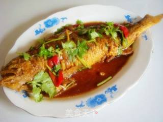 【鲁菜】--红烧黄鱼的做法步骤：16