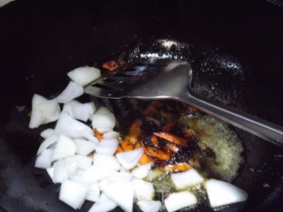 酱烧黄花鱼的做法步骤：5