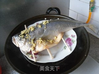 清蒸黄花鱼的做法步骤：5