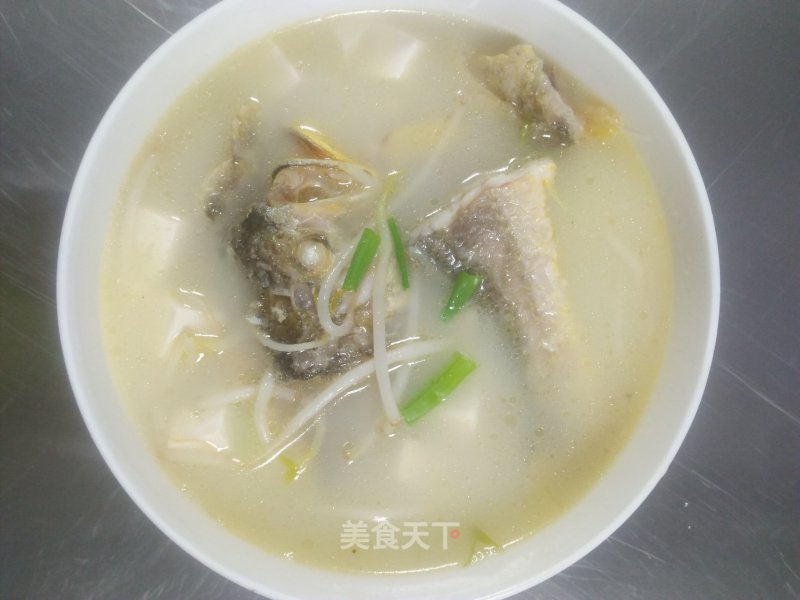 黄花鱼豆腐汤的做法