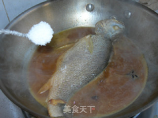 清炖黄花鱼的做法步骤：9