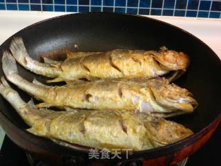 酱焖黄花鱼的做法步骤：7