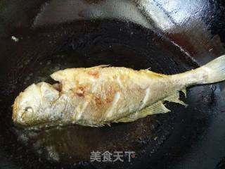 干煎黄花鱼的做法步骤：5