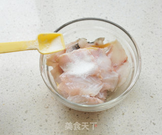 红果家菜谱之开胃番茄鱼锅的做法步骤：4