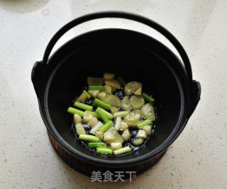 红果家菜谱之开胃番茄鱼锅的做法步骤：10
