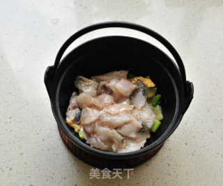 红果家菜谱之开胃番茄鱼锅的做法步骤：11