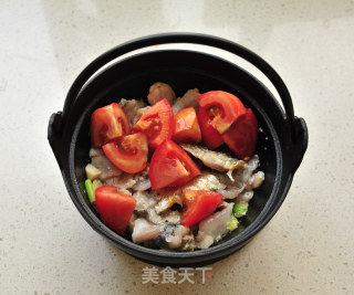 红果家菜谱之开胃番茄鱼锅的做法步骤：12