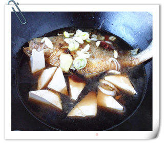 【天津】黄花鱼煨豆腐的做法步骤：6