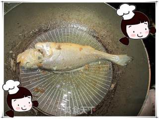 干烧黄鱼的做法步骤：5