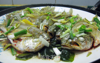 裙带菜清蒸剁椒黄花鱼的做法步骤：8