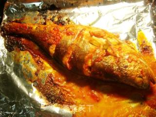 蒜香烧烤黄花鱼的做法步骤：11