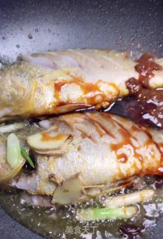 红烧黄花鱼的做法步骤：5