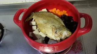 砂锅鱼炖豆腐的做法步骤：7