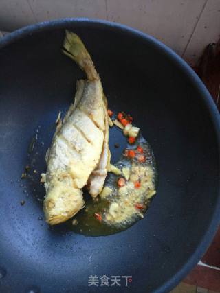 麻椒黄花鱼的做法步骤：6
