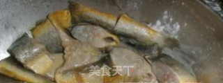 蒜烧黄花鱼的做法步骤：3