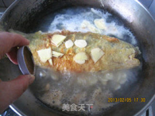 年年有鱼（余）年夜菜----煎焖黄花鱼的做法步骤：13