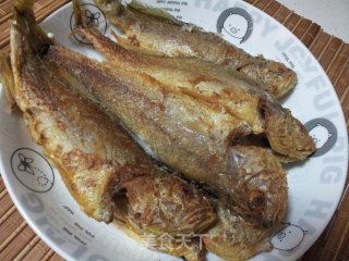 香煎野生黄花鱼的做法步骤：4