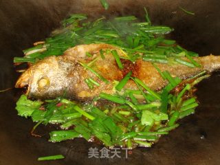 茶油蒸鱼头+红烧黄花鱼的做法步骤：10