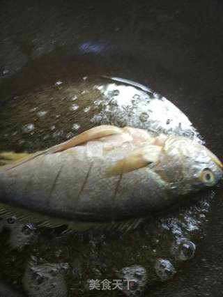 干煎黄花鱼的做法步骤：2