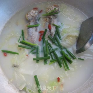 小黄鱼炖大白菜的做法步骤：7