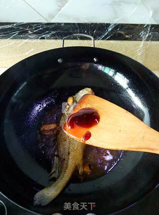 内里乾坤红烧小黄鱼的做法步骤：15