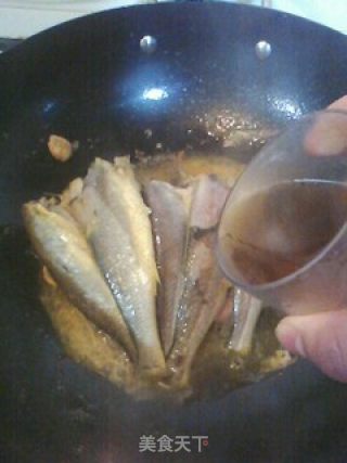 红烧小黄鱼的做法步骤：3