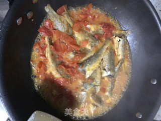 茄汁小黄鱼的做法步骤：8