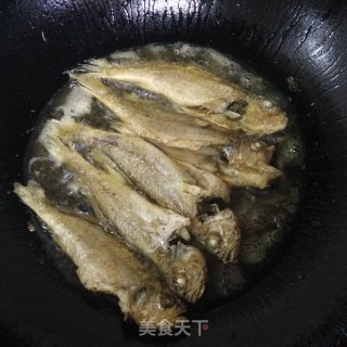 香酥黄花鱼的做法步骤：2